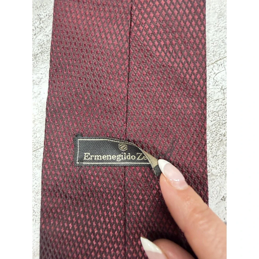 Ermenegildo Zegna Tie Mens OS Red 100% Silk Geometric Designer Necktie Italy